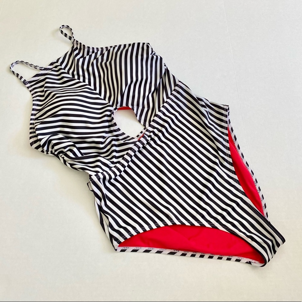 Juicy couture swimsuit